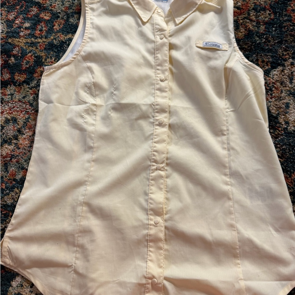 Columbia Light Yellow Sleeveless Shirt